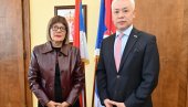 МОГУЋА ШИРА САРАДЊА СРБИЈЕ И КАЗАХСТАНА: Председница Покрајинске владе Маја Гојковић разговарала са амбасадором Мадијем Атумкуловим