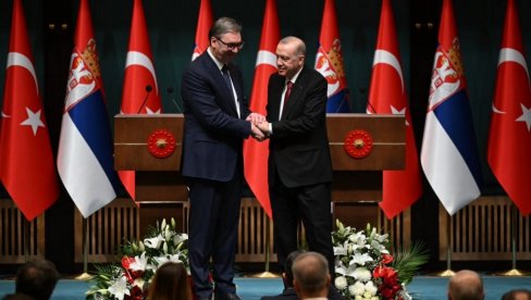 HVALA VAM, PREDSEDNIČE ERDOGANE ŠTO STE UVEK ŽELELI DA NAS SASLUŠATE: Vučić nakon sastanka u Turskoj (FOTO)