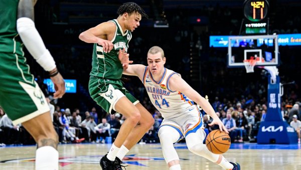 ТИ СИ НАШ КРАЉ! Никола Топић после борбе са раком дебитовао за НБА шампиона (ВИДЕО)