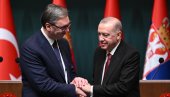 VUČIĆ I ERDOGAN NA SVIM NASLOVNIM STRANAMA TURSKIH MEDIJA: Ogromno interesovanje javnosti za posetu predsednika Srbije (FOTO)