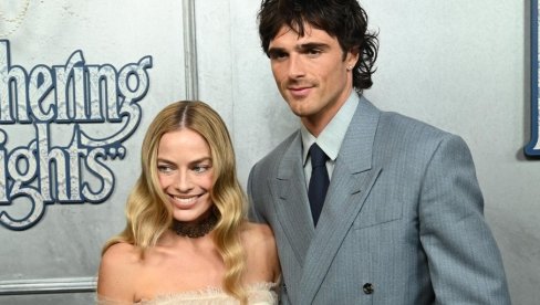 STIGLA U DOMOVINU U NAJLEPŠOJ HALJINI DO SADA: Nestvarna kreacija Margo Robi na premijeri Orkanskih visova