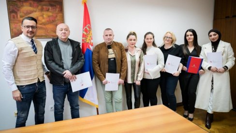 НАСТАВЉА СЕ ПОВРАТАК НАШИХ МЕДИЦИНАРА: Из Шведске, Немачке и Канаде право у Гњилане, Бор, Ниш, Лесковац, Нови Пазар и Нови Сад