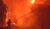 STRAVIČAN POŽAR ODNE SVE PRED SOBOM, PETORO OSOBA POGINULO: Vatrena buktinja zahvatila San Salvador (VIDEO)
