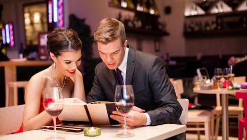 KAKO DA IZBEGNETE NEPRIJATNOST NA PRVOM SASTANKU? Stručnjak za veze ima jedan važan savet