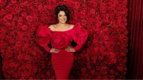 GODINU DANA RADA, SPOTOVI KAO FILMOVI: Nadica Ademov upriličila glamuroznu promociju novog albuma Milostinja