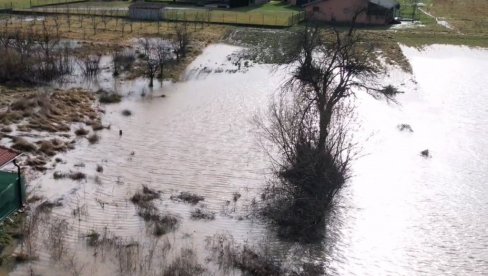 POVRŠINSKE VODE ZADAJU MUKE MEŠTANIMA: U čačanskom kraju padavine izazvale nagli porast vodostaja reka