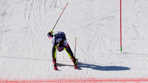 ДА СЕ ЗНА ГАЗДАРИЦА! Нестварна доминација Микаеле Шифрин