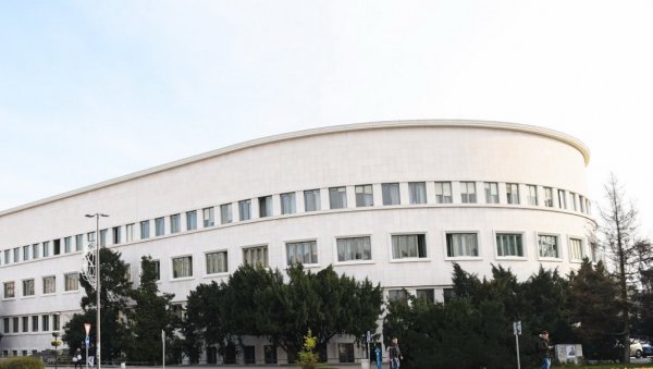 ДА ЖЕНЕ ПОСТАНУ ВЛАСНИЦЕ НЕКРЕТНИНА: Подршка Покрајине породицама у Војводини са троје или четворо деце