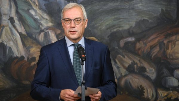 КОНТАКТИ РУСИЈЕ И НАТО-А НА ПРИЛИЧНО ВИСКОМ НИВОУ Руски дипломата: Спроводе се по потреби