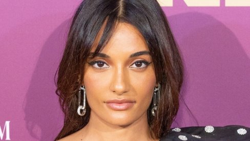 OMILJENA MODNA DIZAJNERKA KARDAŠIJANA NAPRAVILA KAMPANJU KOJA TOPI SRCA: Ne znam da li mi trebaju cipele ili neko da mi napravi ćerku