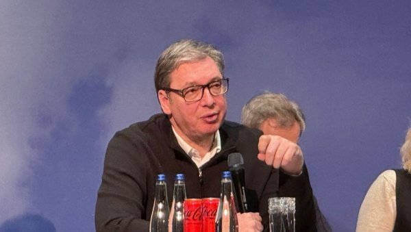 ДРЖАВА НИЈЕ ИГРАЧКА Вучић: Преговарамо о Ђердапу 3, то су милијарде евра улагања, а значајна део новца ће завршити баш у Кладову