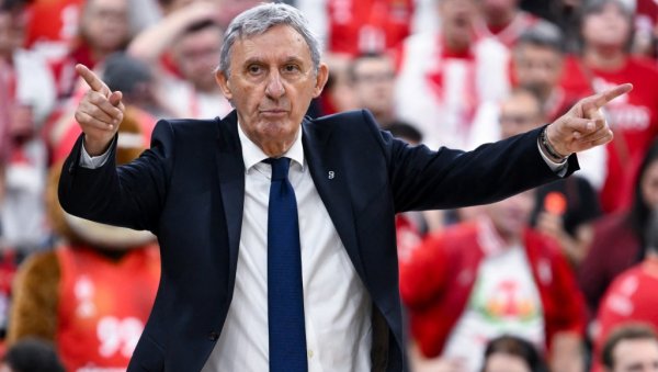 СЕНЗАЦИЈА У КУПУ НЕМАЧКЕ: Светислав Пешић и Бајерн елиминисани у полуфиналу!