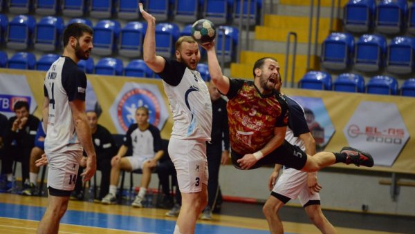 НИШЛИЈАМА ЦЕО ПЛЕН: Краљевачки рукометаши разочарали своје навијаче