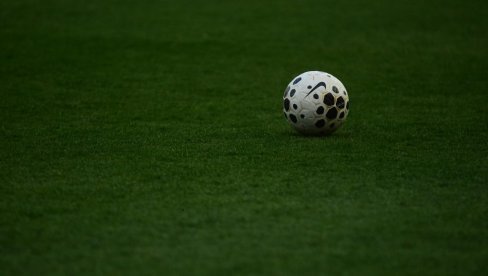 NE POMAŽE NI HET-TRIK SLOVENCA! Spartak izbegao novu blamažu!