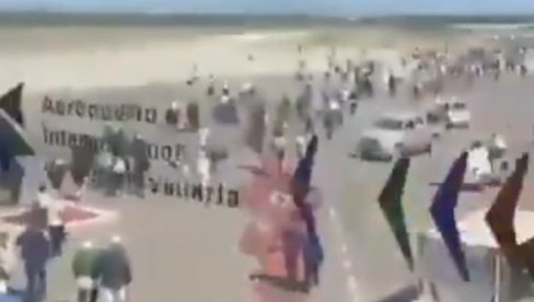 POČEO RAT NA ULICAMA MEKSIKA: Stravične scene u okršaju sikariosa i vojske - Ima mrtvih (VIDEO)