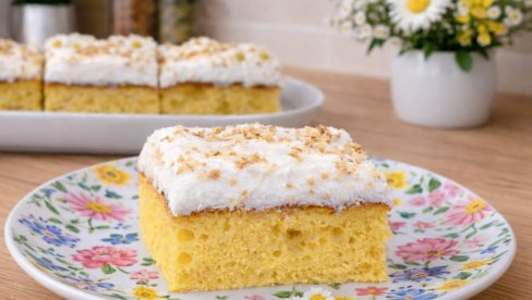 ДАМЕН КАПРИЦ:  Старински колач са мирисом лимуна