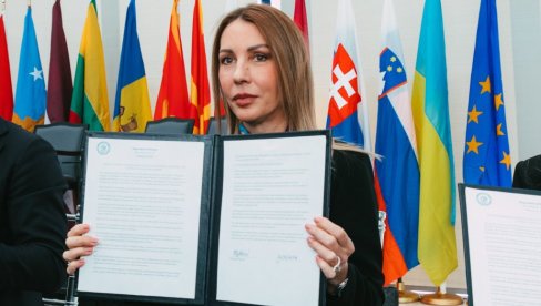 ЂЕДОВИЋ ХАНДАНОВИЋ УЧЕСТВОВАЛА НА ТРАНСАТЛАНТСКОМ САМИТУ У ВАШИНГТОНУ Тема: Гасна безбедност