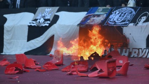 PRAVEDNO? Ko će platiti uništene stolice na derbiju? Šteta veća od 150.000 evra