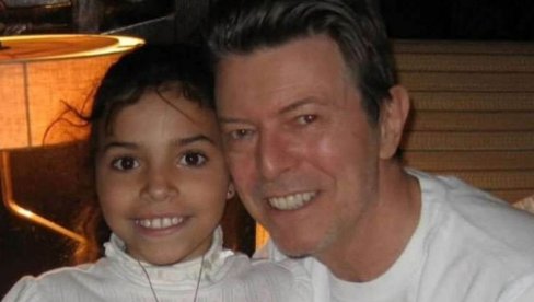 LJUDI SU OPČINJENI NJENOM LEPOTOM, A NE ZNAJU KROZ KAKAV JE PAKAO PROŠLA: Ovako danas izgleda ćerka Dejvida Bouvija i Iman