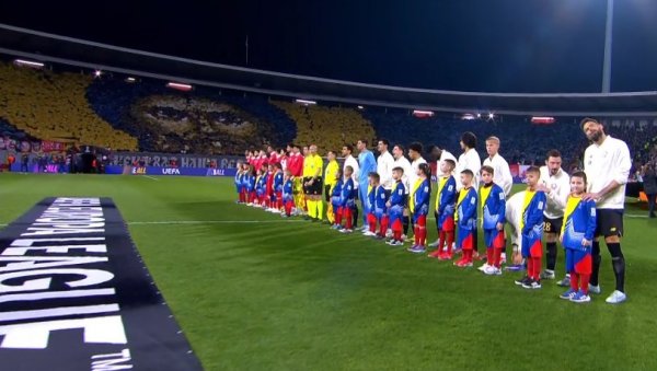 ДОСАД НЕВИЂЕНА КОРЕОГРАФИЈА! Пред Звезда - Лил делије су ово урадиле на Маракани (ВИДЕО)