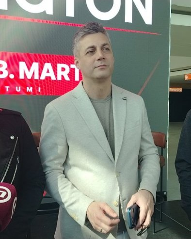 У МУЗИЦИ НЕМА КОНКУРЕНЦИЈЕ: Бојан Лексингтон о дугогодишњем трајању, колегама, па открио госта изненђења на предстојећим концертима (ФОТО)