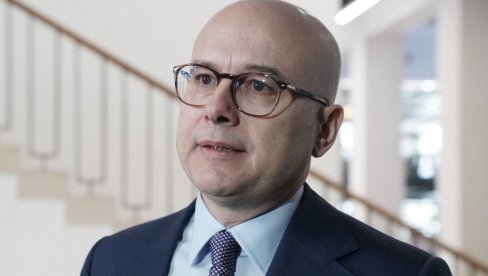 VUČEVIĆ OSUDIO SKANDALOZAN SKUP U KRALJEVU: Održana podrška uhapšenim za organizovanje atentata na predsednika uz povike “Ubijte Vučića