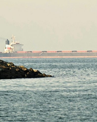 ОРМУСКИ МОРЕУЗ МОЖЕ БИТИ ЗАТВОРЕН ДУГО ВРЕМЕНА Ирански званичник: Имамо капацитет да одржавамо ову ситуацију годинама