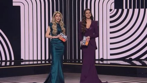 ELEGANCIJA VODITELJKI ZASENILA SCENU PZE: Kosjerina i Kristina blistaju u bojama sezone