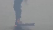ИРАНЦИ ПОТОПИЛИ СВОЈ БРОД: Танкер покушао илегално да пређе мореуз, морнарица пуцала (ВИДЕО)