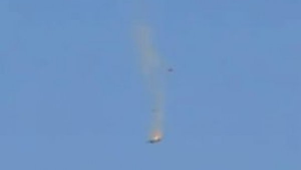 ДИМ КОД АМЕРИЧКЕ АМБАСАДЕ, ОБОРЕН Ф-15? Хаос у Кувајту, појавио се снимак пада летелице, Иран тврди да је њихових руку дело (ВИДЕО)