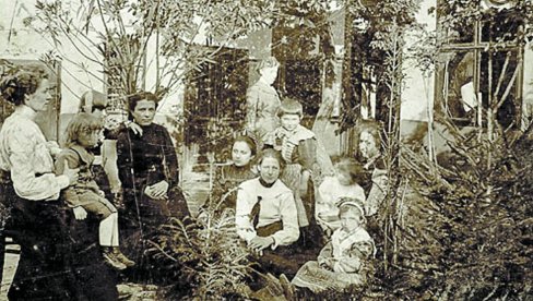 НАЈАВA СВИХ СТРАДАЊА ПОРОДИЦЕ ПЕТРОВИЋ: Борба на Мачковом камену за Надежду је добила трагичну димензију братоубилачког сукоба