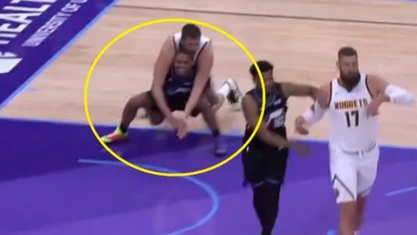 НИКОЛА, ПА ШТА ТО РАДИШ? Због овог потеза Јокића Американци брутално ударили на Србина (ВИДЕО)