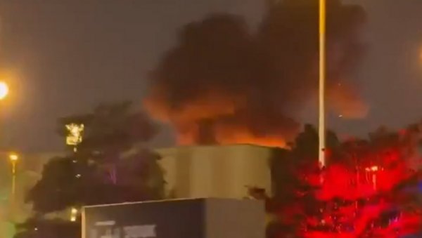 ОСВАНУЛИ СТРАВИЧНИ СНИМЦИ НАПАДА НА АМЕРИЧКИ КОНЗУЛАТ: Ирански дрон погодио објекат, након тога уследила је велика експлозија (ВИДЕО)