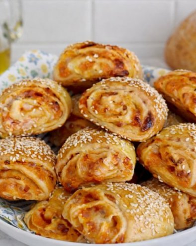 ПИЦА РОЛНИЦЕ: Мирис дома који окупља породицу