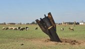LET OD 1.000 KM: Iranska raketa se ukopala u selu! Koga su gađali - nova država je meta Iranaca ili zapravo Turska? (FOTO)