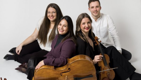 КЛАСИКА ЗА ДУШУ:Бесплатан концерт гудачког квартета „Amabile art“ у Краљеву