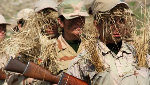 IRAČKI KURDI NEGIRAJU INVAZIJU NA IRAN: Režim je brutalan, a najnaprednije oružje koje imamo je Kalašnjikov