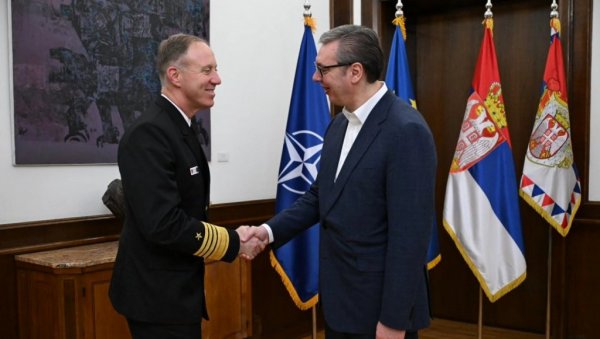 ВУЧИЋ СА КОМАНДАНТОМ НАТО: Инсистирао сам на поштовању Споразума из Куманова и Резолуције 1244 (ФОТО)