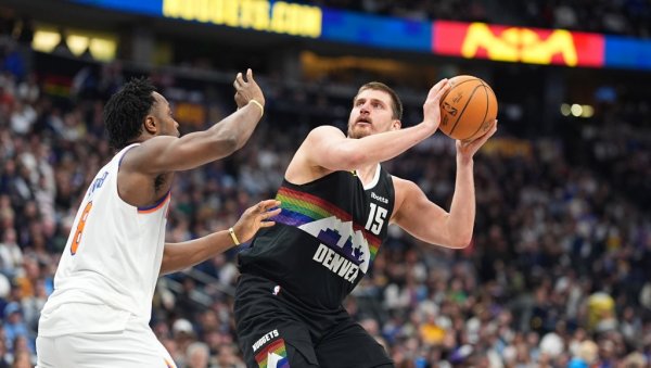 НАКОН НАЈТЕЖЕГ ПОРАЗА У КАРИЈЕРИ: Огласио се Никола Јокић, имао шта да каже и то на српском  (ВИДЕО)