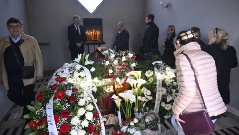 ОДЛАЗАК У ВЕЧНОСТ! Сахрањен Александар Боричић, последњем испраћају присуствовао огроман број поштовалаца!