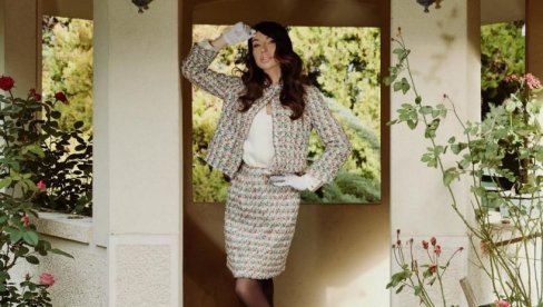 STARI HITOVI U DUHU OSAMDESETIH:  Katarina Živković se mini-albumom vratila u budućnost (FOTO)