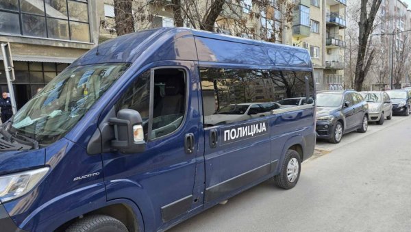 МЛАДИЋ ПОВРЕЂЕН НА ПОДБАРИ: Туча у Улици Жарка Васиљевића у Новом Саду