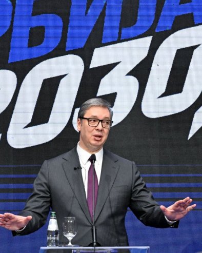 ТА КУЋА, ТА СВЕТЛОСТ У ПРОЗОРУ, ТО ЈЕ НАША СРБИЈА Вучић послао емотивну поруку