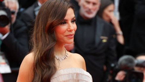 EVA LONGORIJA IMA NOVU FRIZURU: Napravila veliku promenu koja osvaja žene ovog proleća (FOTO)