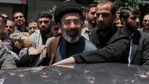 MODŽTABA HAMNEI JE RANJEN: Tvrdnje Vašington posta - Izolovan je i ne odgovara na poruke