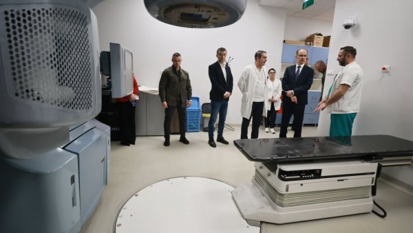 МАЦУТ У КЛАДОВУ: Важно је наставити са улагањима како би се унапредили капацитети болнице