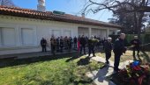 ДЕЛЕГАЦИЈА СРС НА ГРОБУ МИЛОШЕВИЋА: Помен некадашњем председнику Србије (ФОТО)