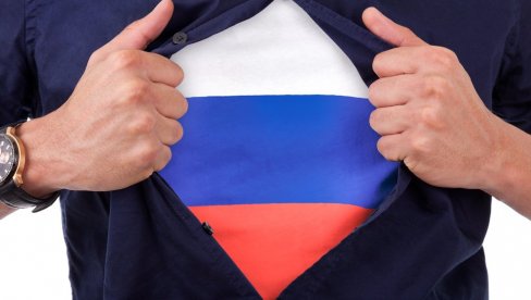 СВЕТ ЈЕ ЗАПАЊЕН! Нико не може да верује шта је Рус урадио у Србији! (ВИДЕО)