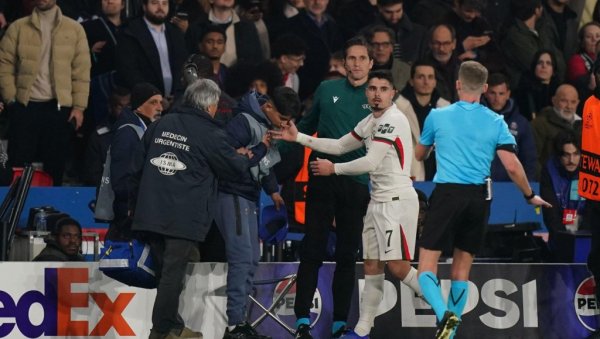 СКАНДАЛ У ЛИГИ ШАМПИОНА! Огласио се Педро Нето након што је гурнуо дечака који д