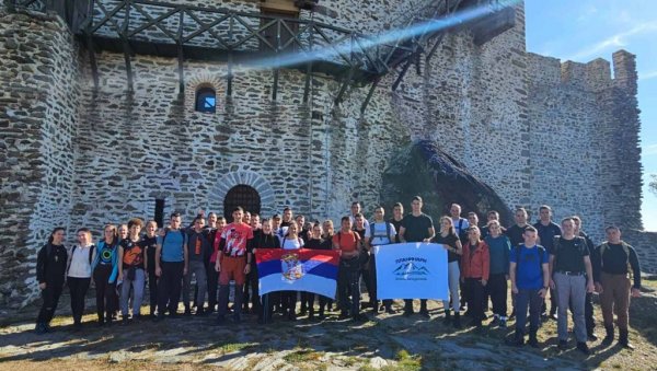 СА КАДЕТИМА У ПЛАНИНЕ: Промоција Војне академије у Вршцу, па успон до Гудуричког врха